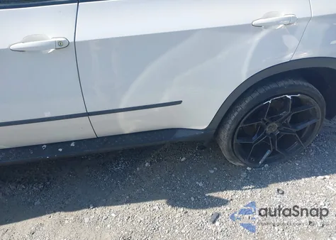 2013 BMW X5 xDrive35D from USA, damaged, VIN 5UXZW0C57D0B95986